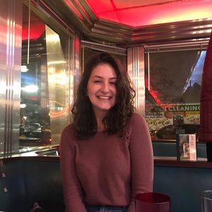 Meet your Posher, Lydia